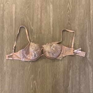 Victoria’s Secret Dream Angels Push-Up Without PaddingLace Underwire Bra Nude